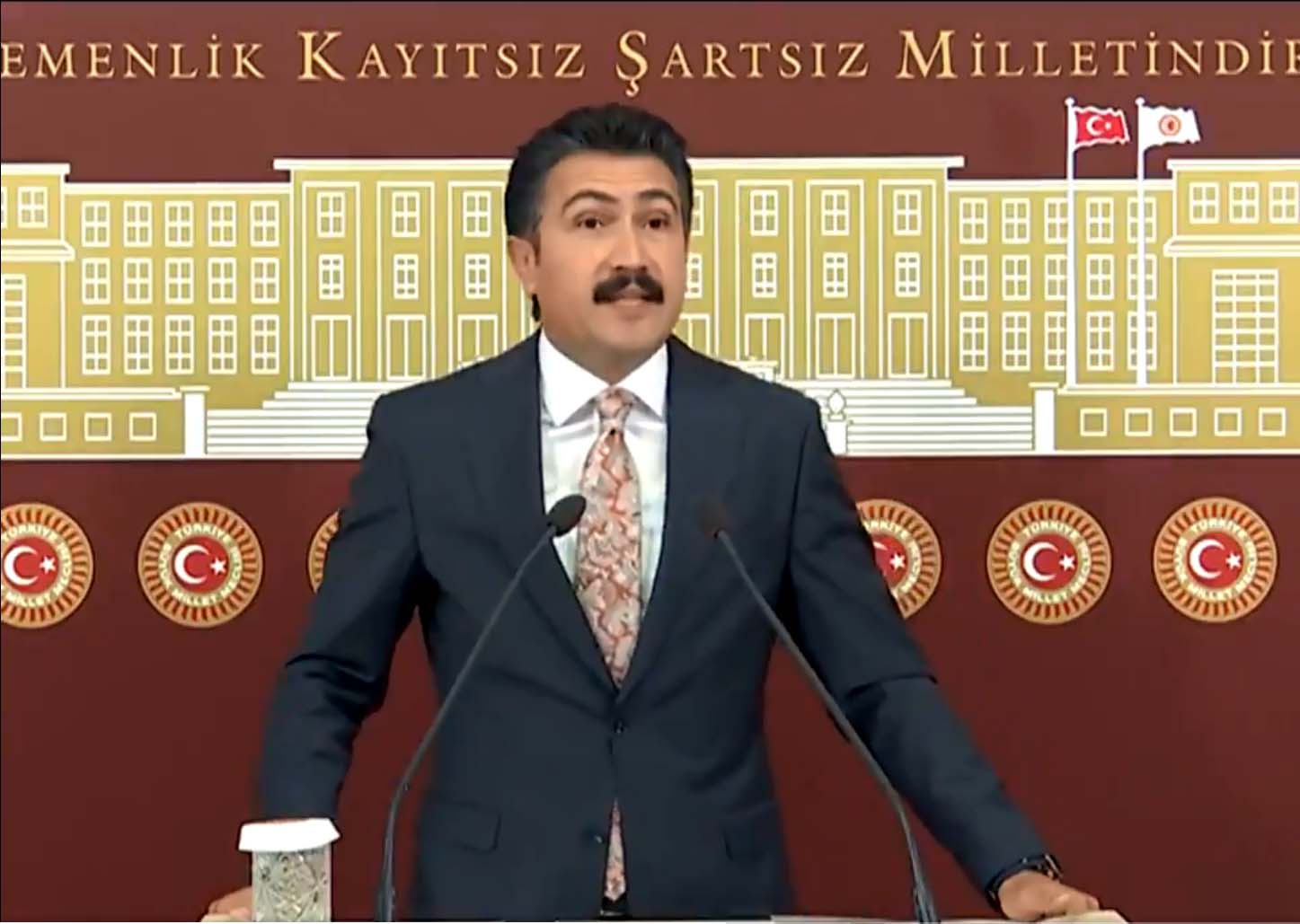 AKP'li Özkan'dan: 'Onlar rahatsız olmaya devam etsinler'