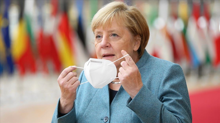 Merkel: Delta varyantı bizi endişelendiriyor