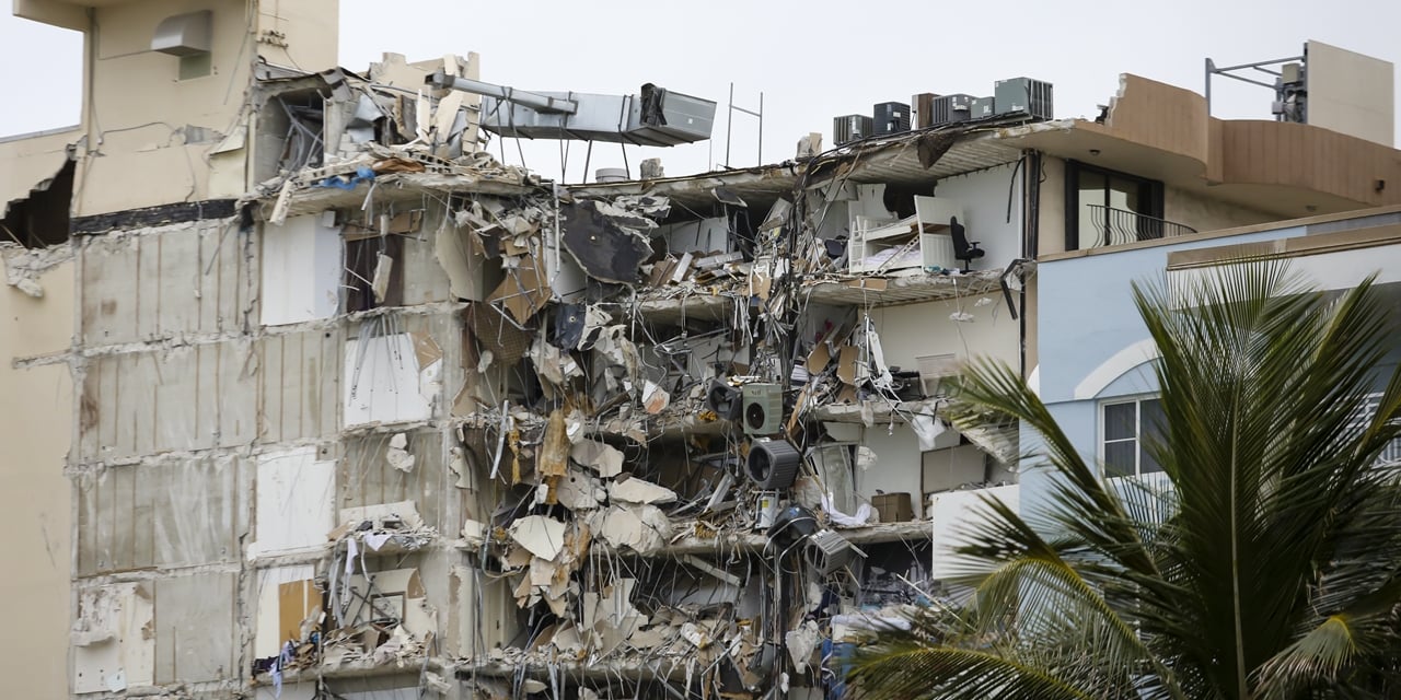 ABD'de 12 katlı bina çöktü: 1 ölü, 8 yaralı
