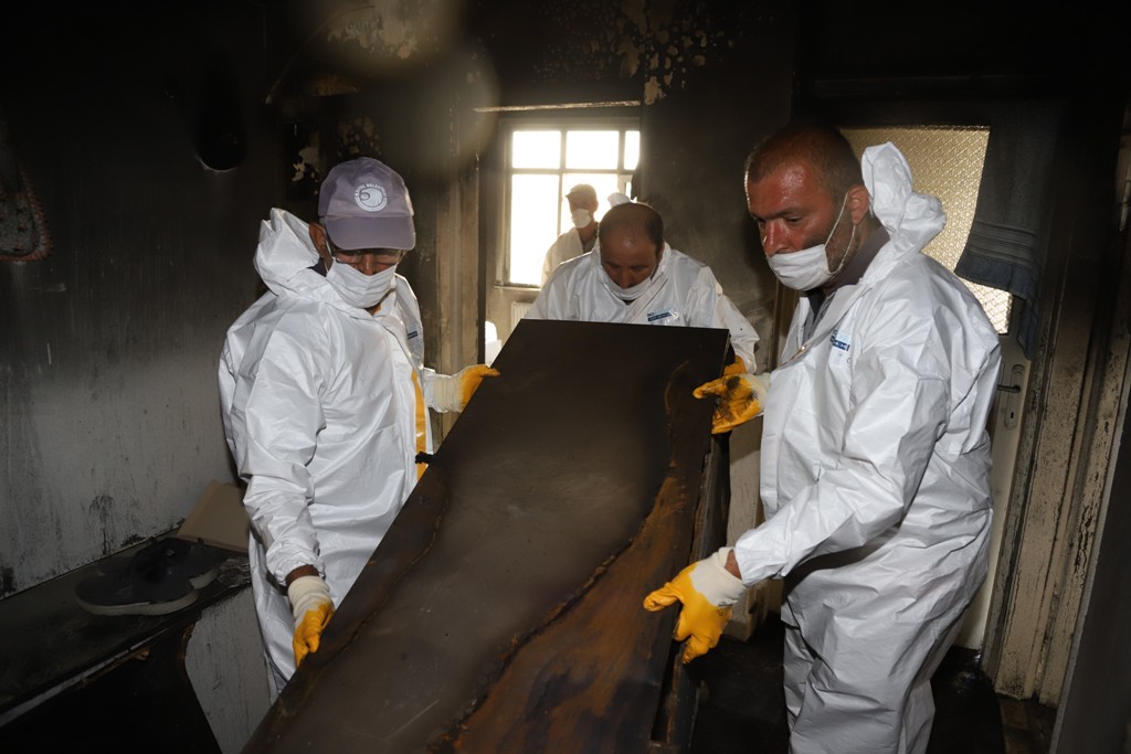 Kartal Belediyesi’nden yangın mağduru aileye yardım eli