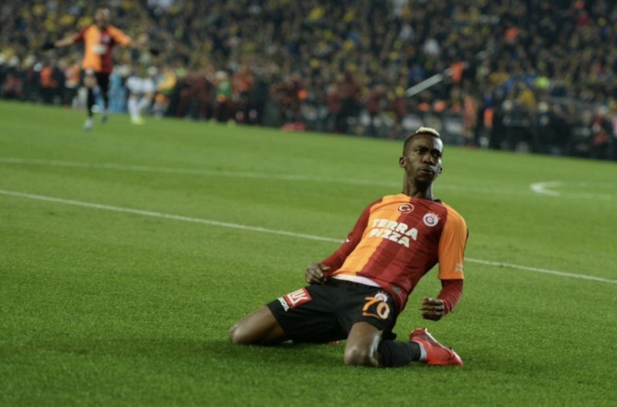 Galatasaray'a Onyekuru'dan kötü haber!