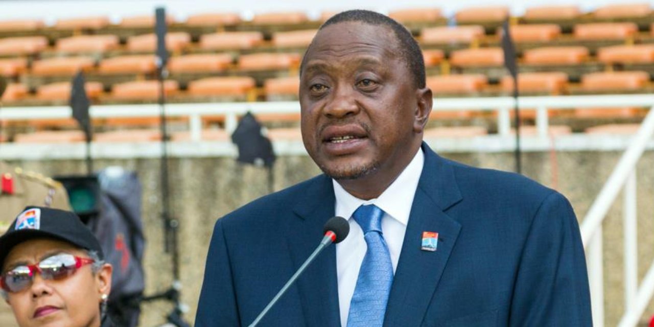 Kenya Devlet Başkanı, 5 hastanenin açılışını gündüz kalabalık oldu diye gece yarısı yaptı