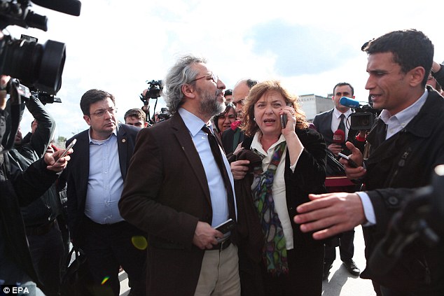 Can Dündar'a silahlı saldırı davasında karar çıktı: Sanığa iyi hal uygulandı