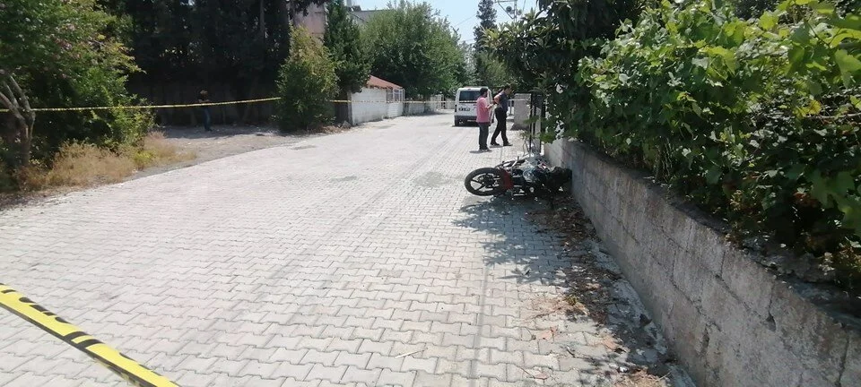 Boşanmak isteyen eşini ve kayınpederini öldürdü