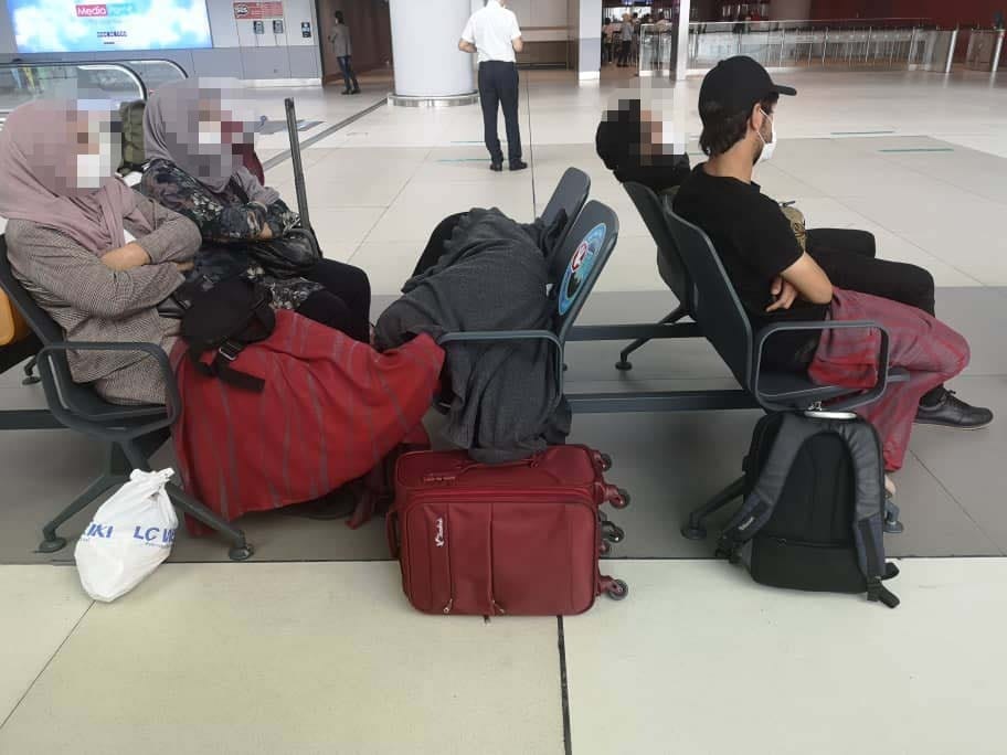 16 Afgan, İstanbul Havalimanı'nda başvuru sürecinin sonuçlanmasını bekliyor