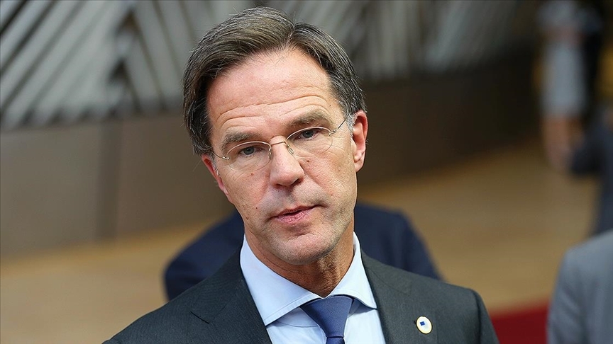 Hollanda Başbakanı özür diledi