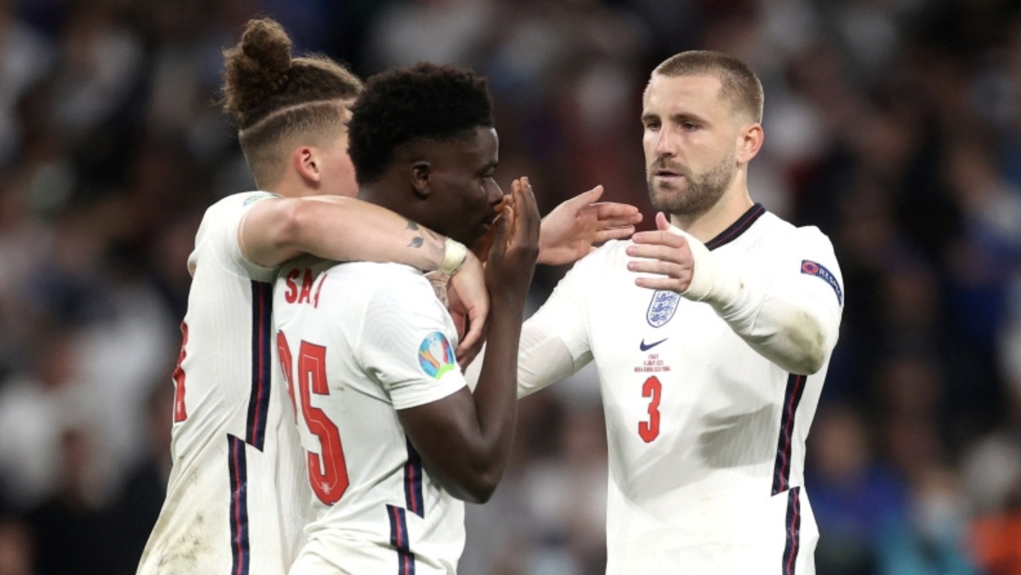 Galatasaray'dan ırkçı saldırılara maruz kalan futbolculara destek