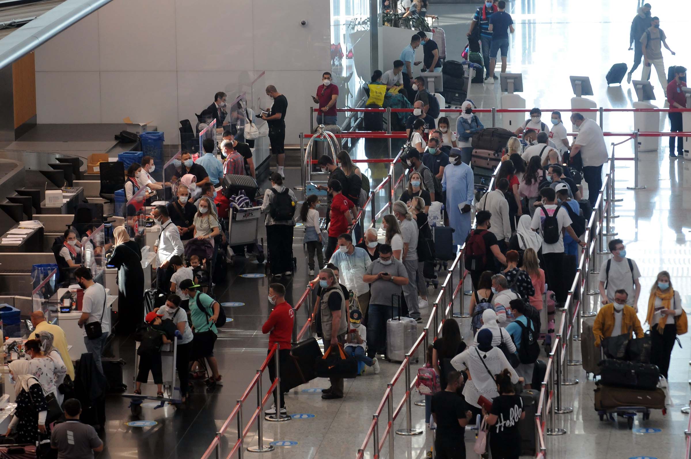 Sabiha Gökçen Havalimanı'nda bomba ihbarı