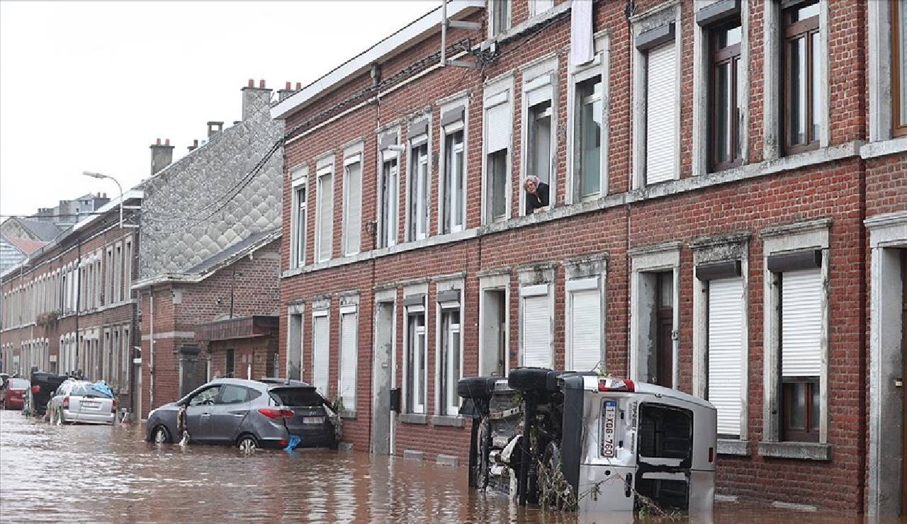 Belçika'da sel felaketinde ölenlerin sayısı 27'ye çıktı
