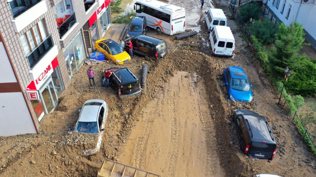 Erdoğan açıkladı: Rize'de sel bölgesi Afet Alanı ilan edildi