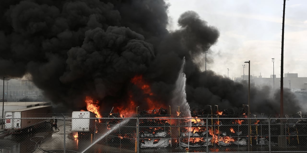 Meksika'da otomobil fabrikasında yangın