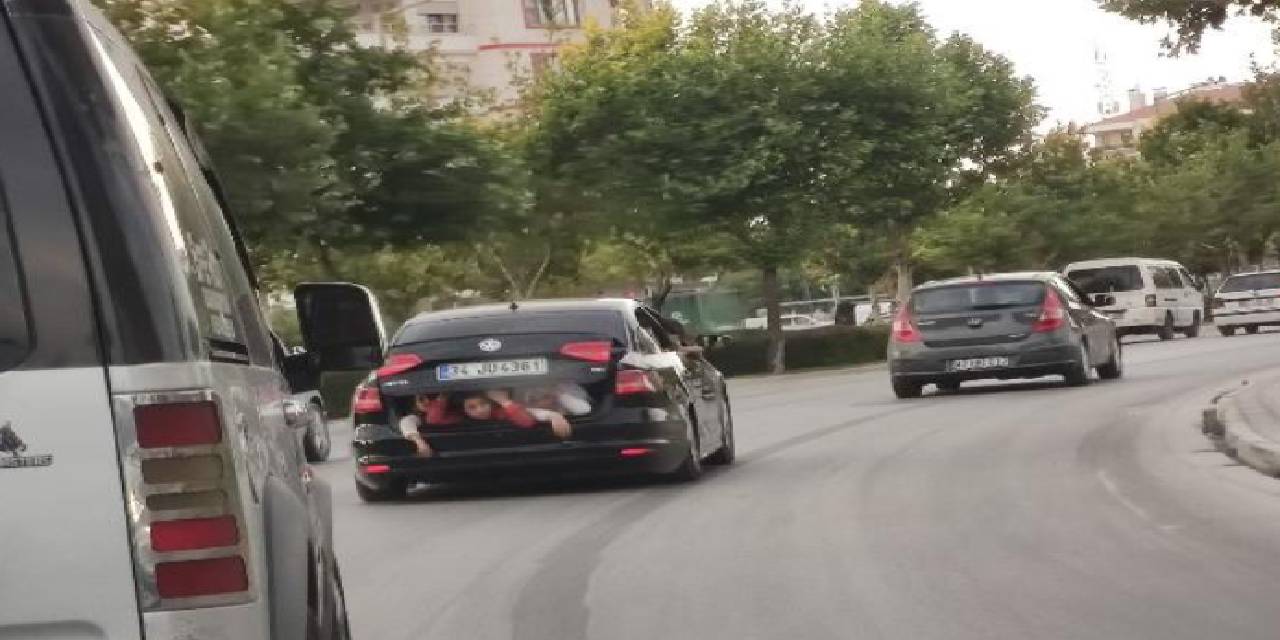 Konya'da 3 çocuğun otomobil bagajında yolculuk ettiği görüntülendi