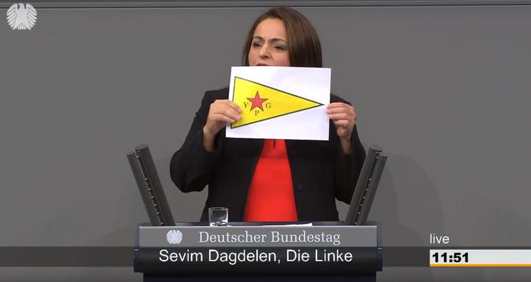 Sevim Dağdelen Alman Meclisinde YPG bayrağı açtı, tartışma çıktı