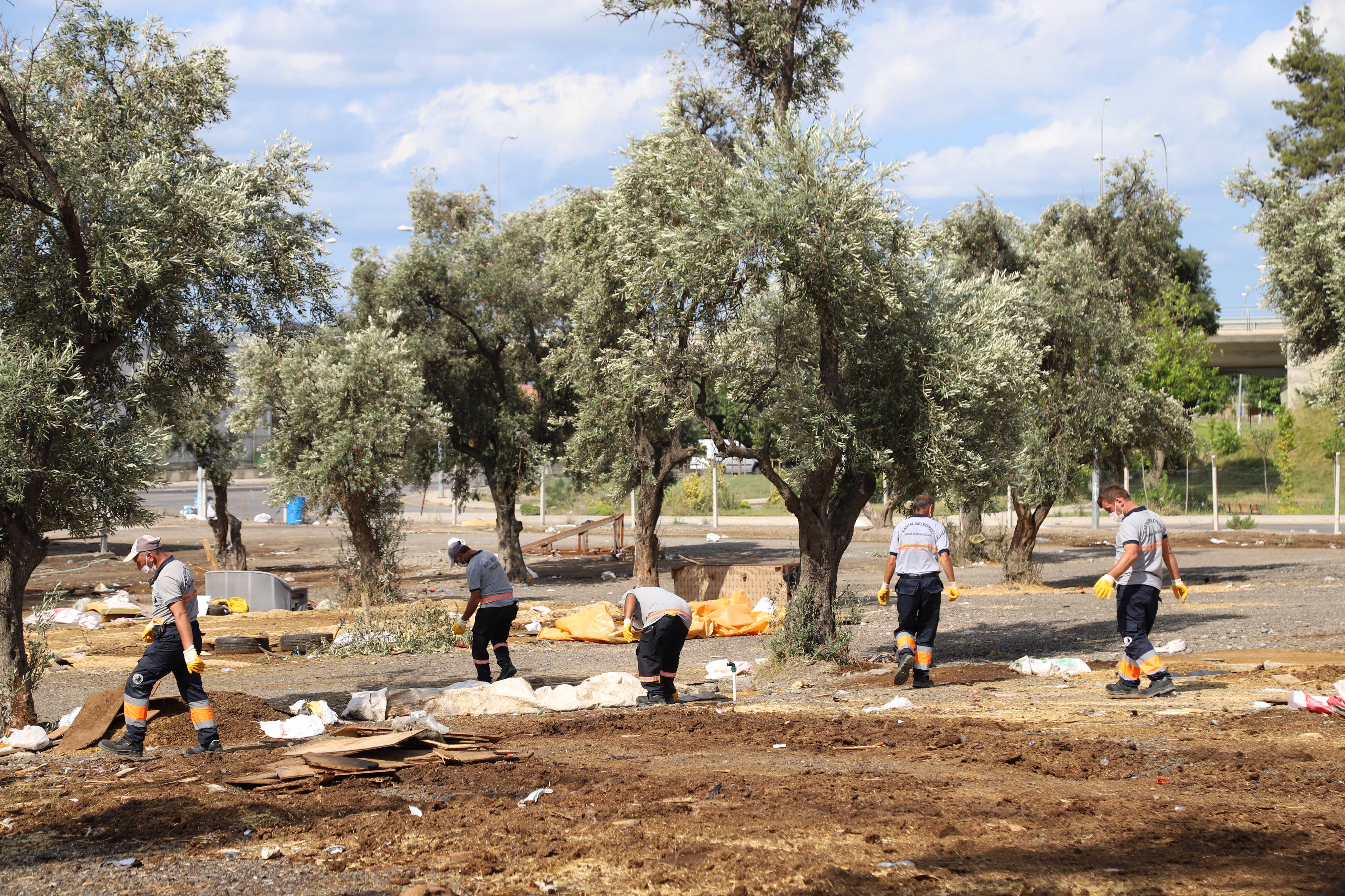 Bayram sonrası kurban satış ve kesim alanında yoğun mesai