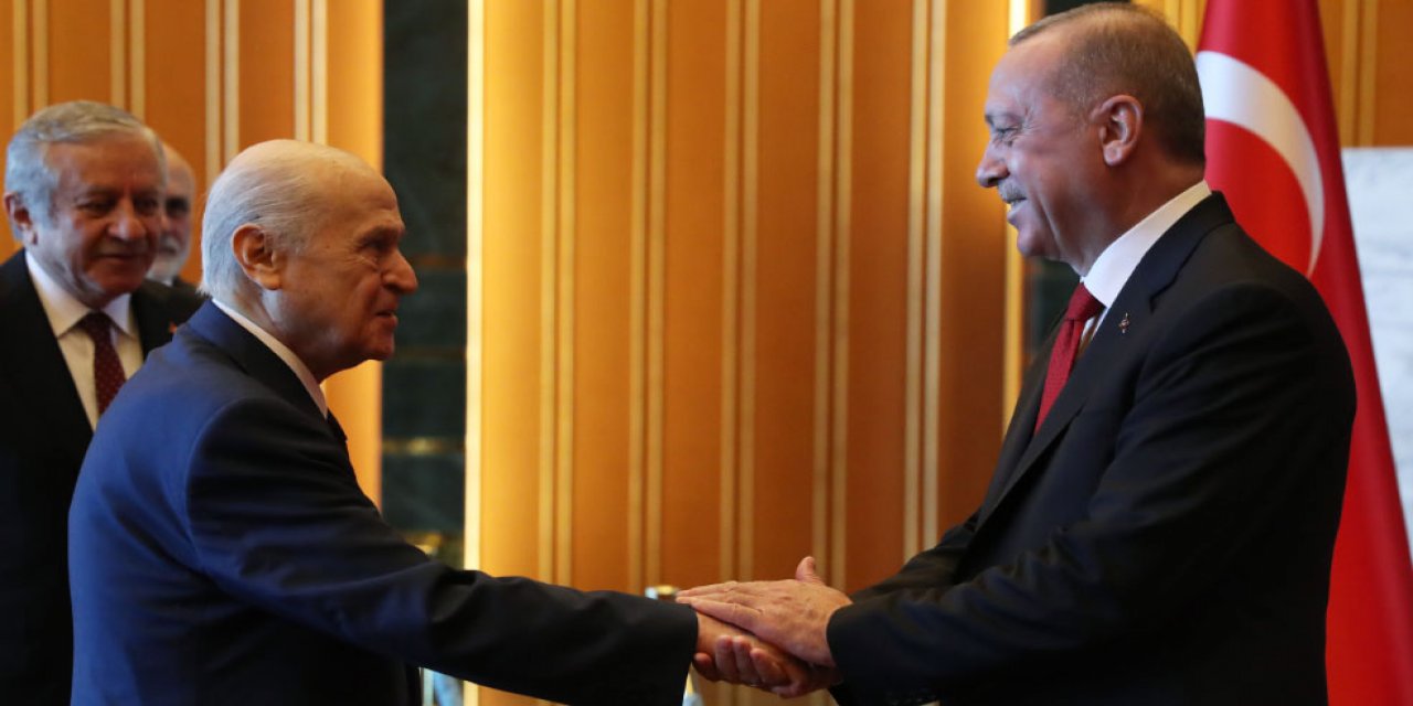 Cumhur İttifakı'nı eleştiren MHP'li başkan görevden alındı