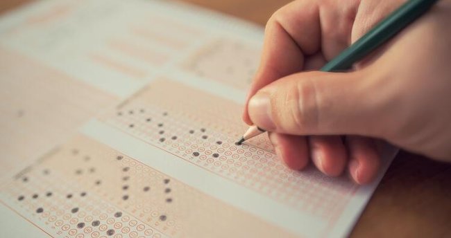 YKS'de barajın altında kalan MEB'in kendisi