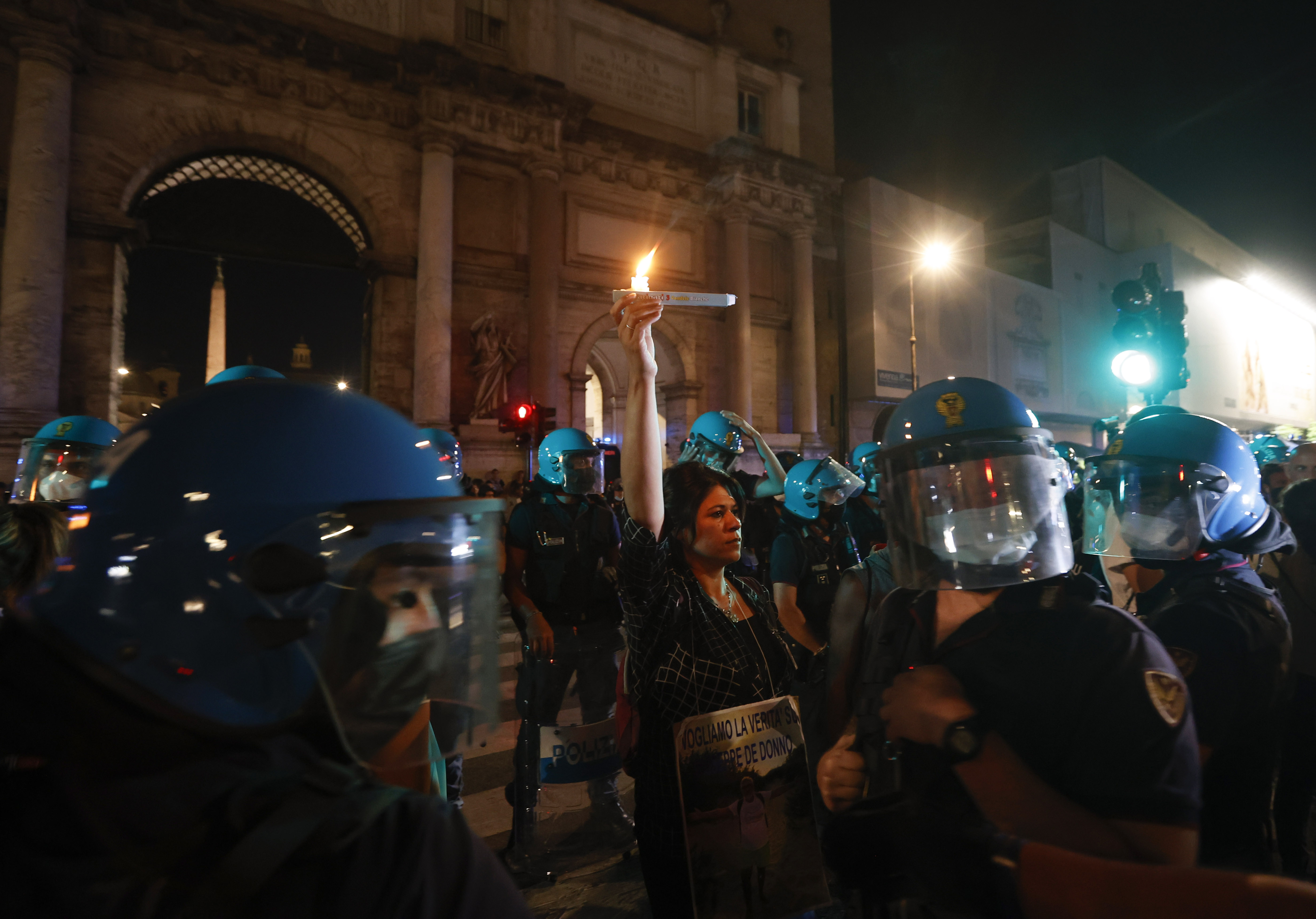 İtalya'da zorunlu 'Yeşil Geçiş' belgesi protesto sesleri yükseliyor: 'Şantajdır'