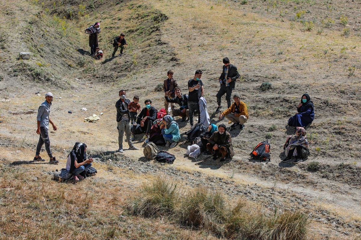 Dışişleri: Türkiye'nin yeni bir göç krizini üçüncü bir ülke adına üstlenecek kapasitesi