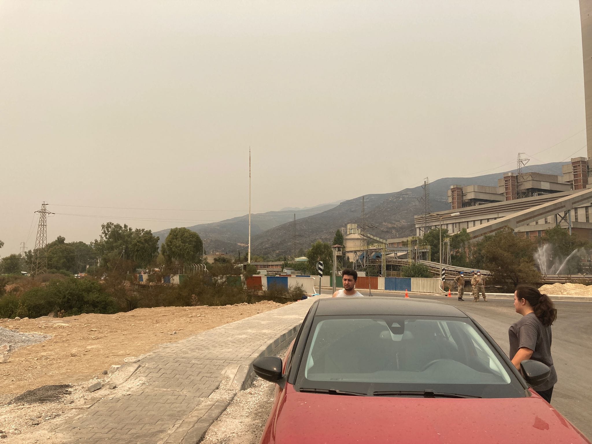 Yangın bölgesinde akreditasyon: Her gazeteci giremez!