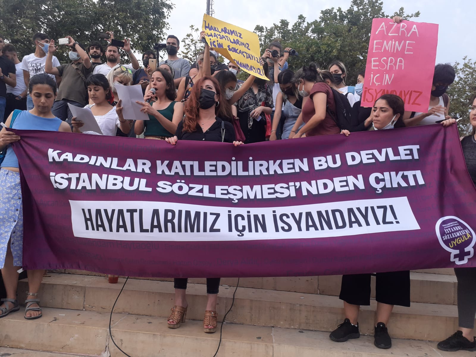 Kadıköy'de katledilen kadınlar için eylem! "Hayatlarımız için isyandayız"
