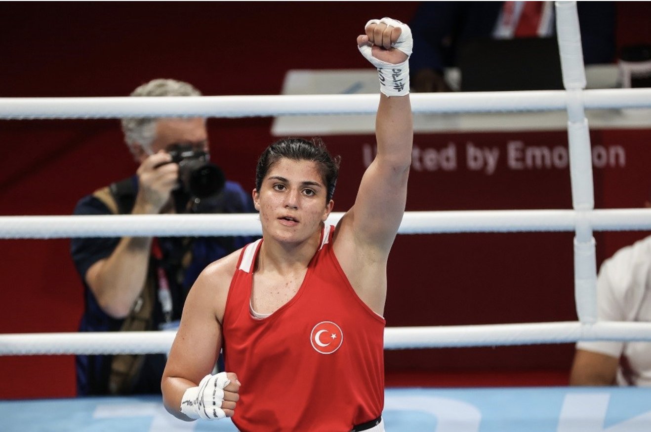 Busenaz Sürmeneli olimpiyata son dakikada yetişmiş