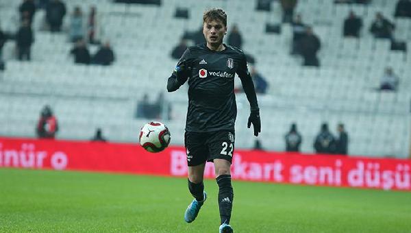 Beşiktaş'ta yıldız oyuncu kadro dışı