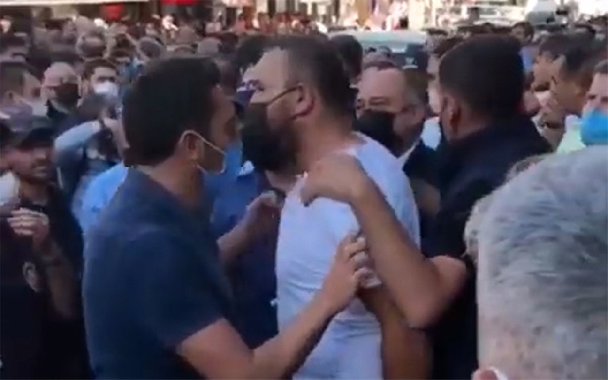Akşener’e Bayburt’ta provokasyon girişimi
