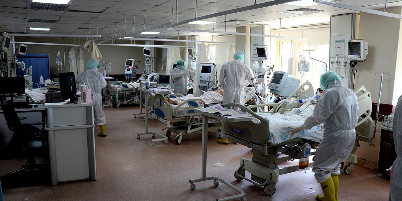 Aşılama oranı en düşük il Şanlıurfa'daki hastanelerde yoğunluk artıyor