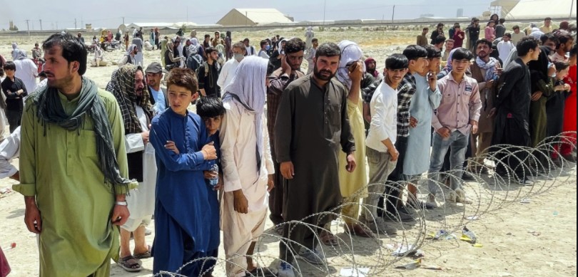 İngiliz parlamentosu önünde Afganistan gösterisi