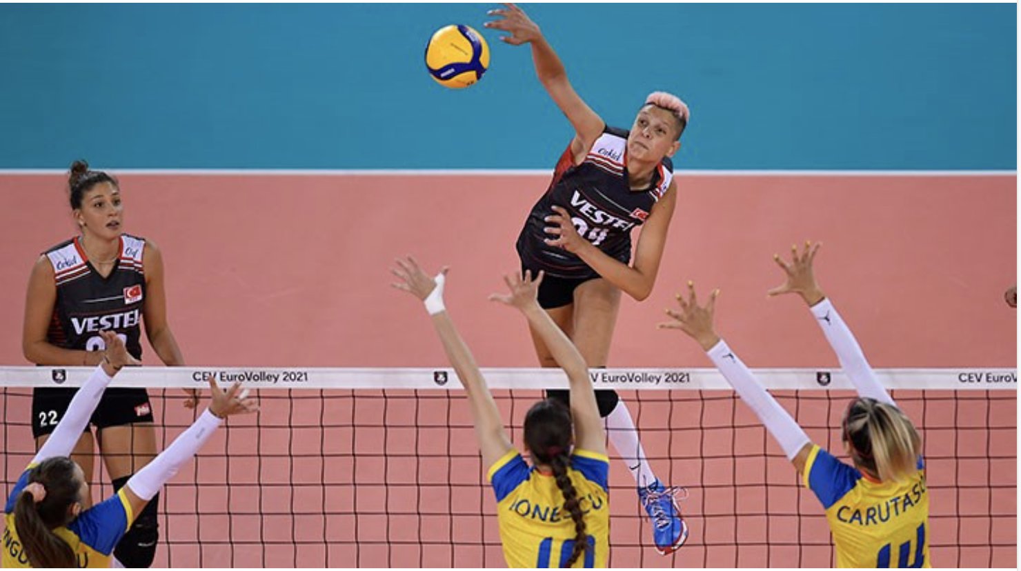 Ebrar Karakurt Romanya maçına damga vurdu