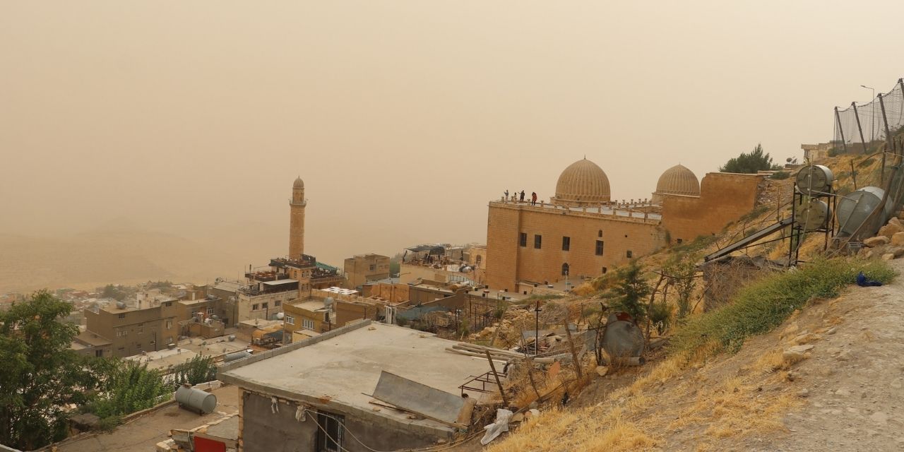 Suriye ve Irak'tan toz fırtınası geliyor... Prof. Dr. Kılıç: Dışarı çıkmayın