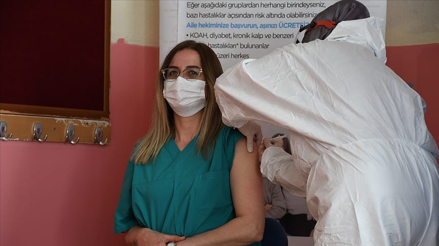 Bakan Koca, öğretmenler arasında aşılama oranlarını açıkladı