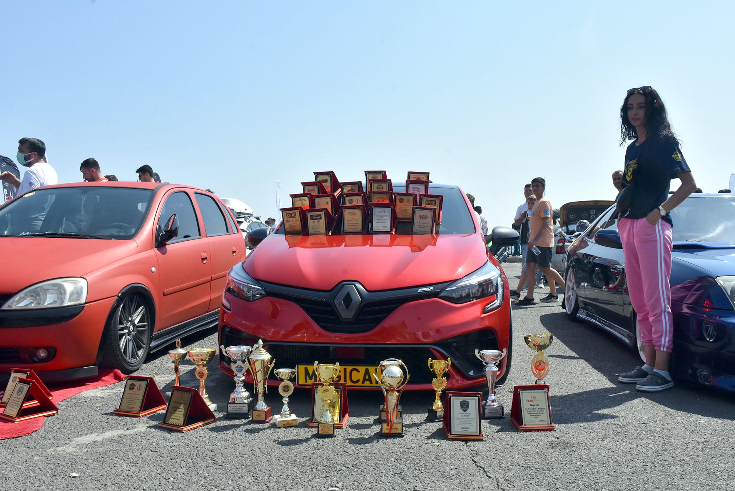 300'e yakın modifiye araç 'Tuning Fest 2021' de