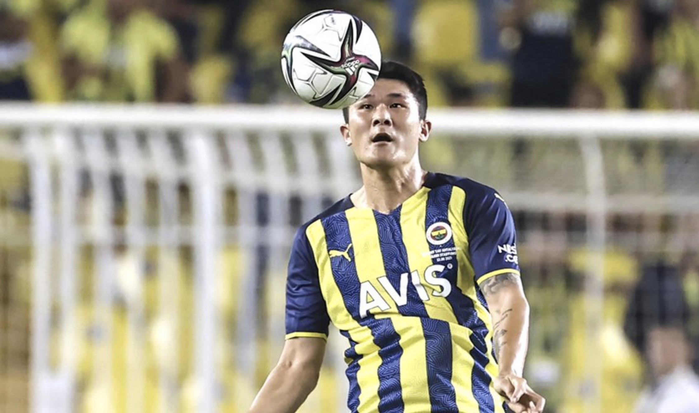 Fenerbahçe'de Kim Min-Jae sakatlandı, maçtan sedyeyle çıktı