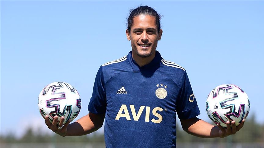 Fenerbahçe'de bir ayrılık daha