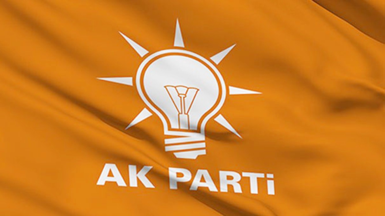 AKP'de gece yarısı istifası!