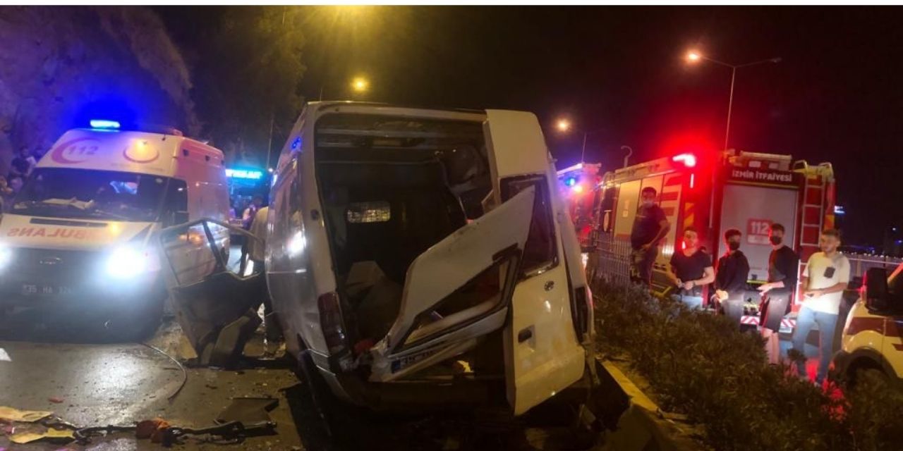 İzmir’de zincirleme kaza: 1'i ağır 11 yaralı