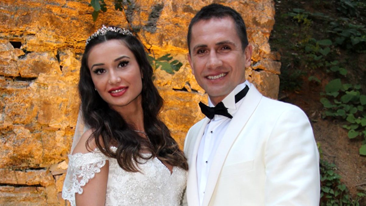 Emre Aşık ve Yağmur Aşık boşandı