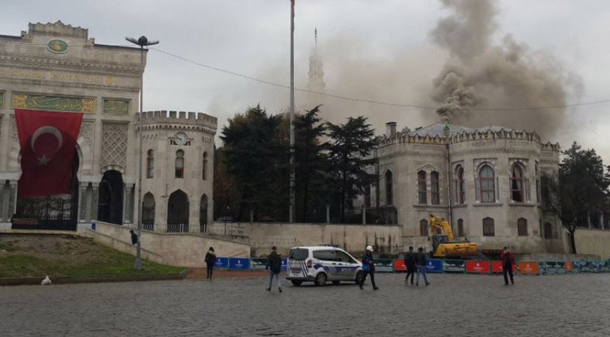 İstanbul Üniversitesi'nde yangın
