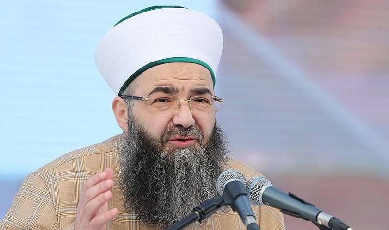 Cübbeli Ahmet: 'Gökten taş yağacak'