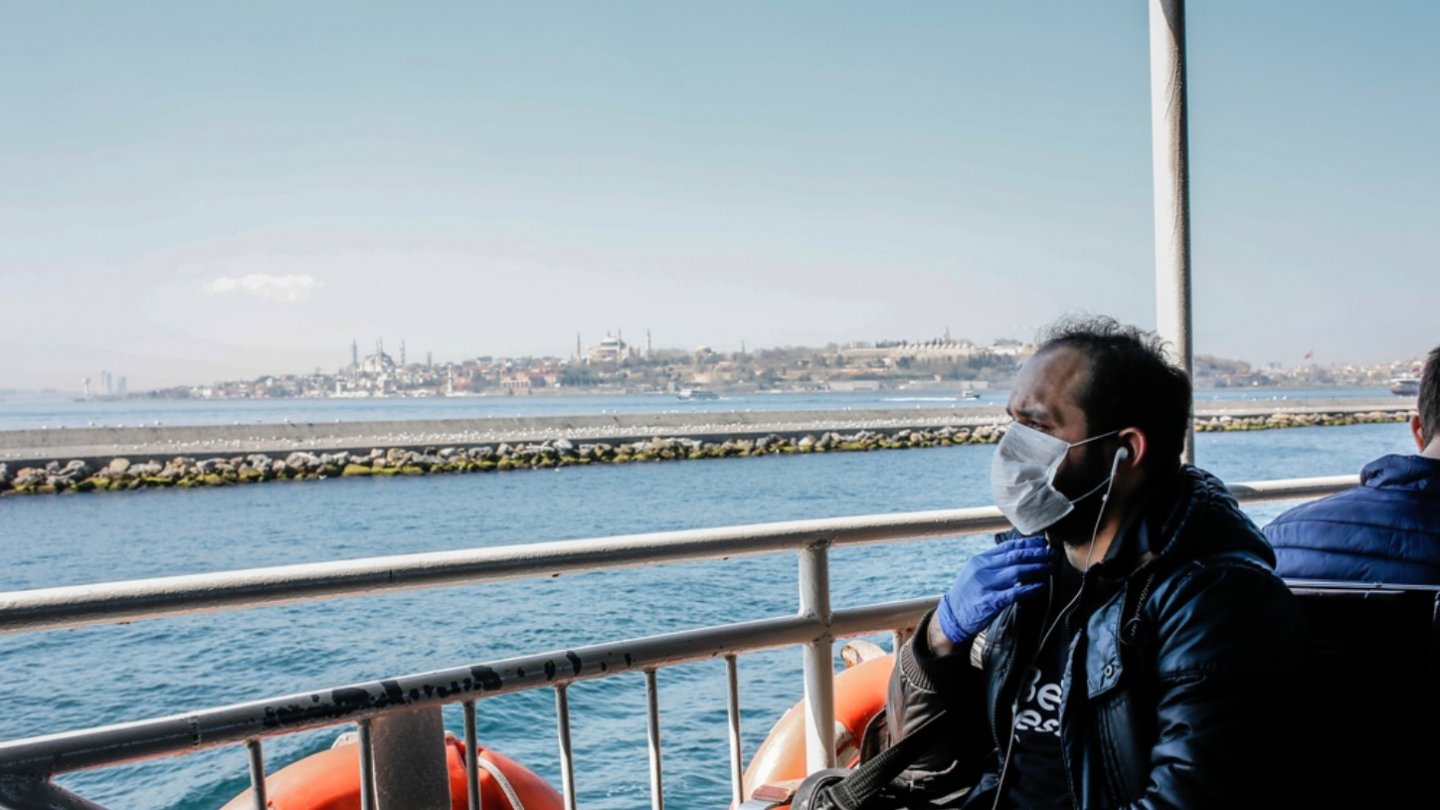 Bilim Kurulu Üyesi uyardı: Semptomlu negatifler dikkat