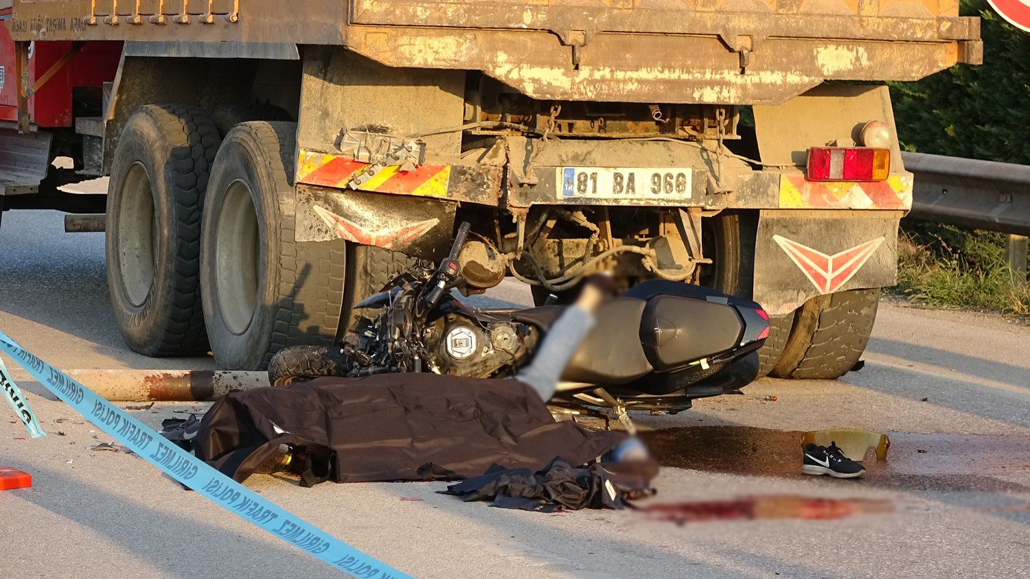 3 saat önce evlenmişlerdi! Kötü haber geldi