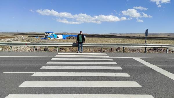 Fıkra gibi yaya geçidi... Sonunda düzenlendi