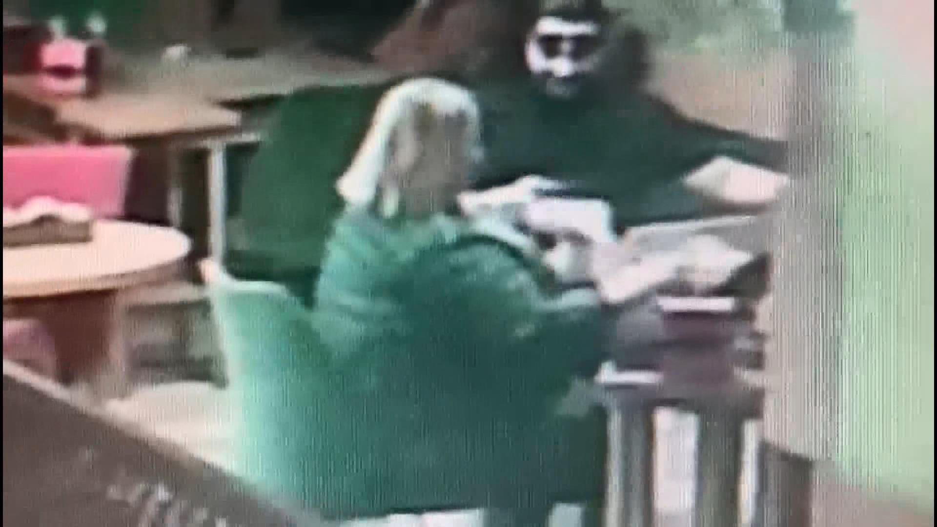 Kadınlara sevgili tuzağı... Romantik hırsız hesabı ödedi