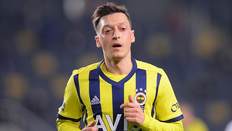 Mesut Özil, hangi partiye oy vereceğini açıkladı