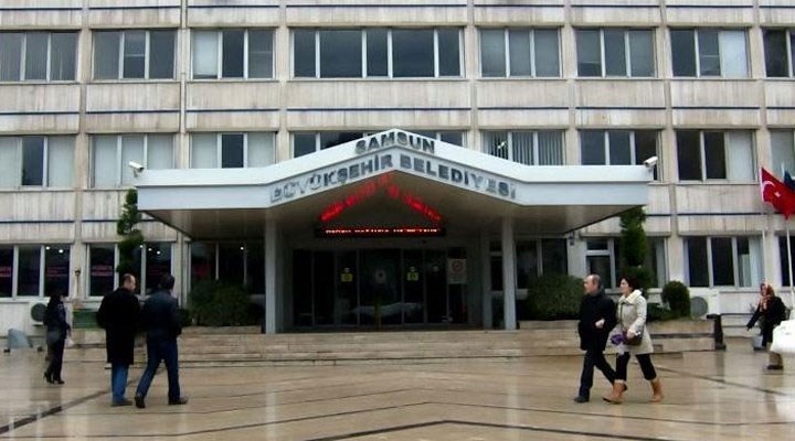 Çay paketlerinde rüşvet almıştı: Tutuklanan başkana 2 ayrı dava