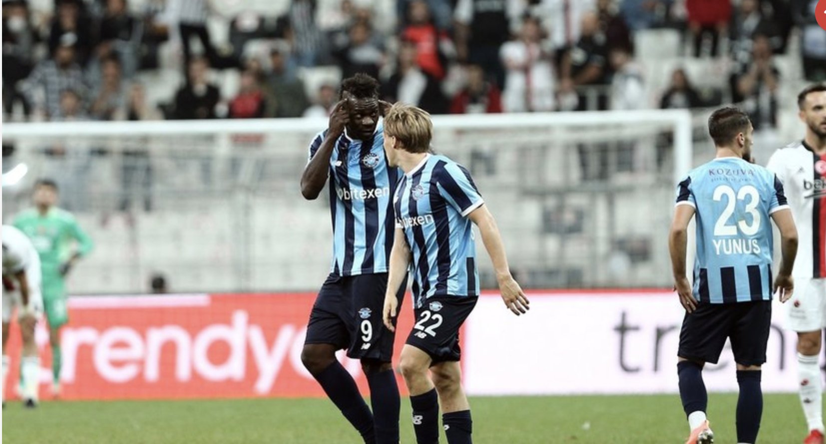 Mario Balotelli’nin Sergen Yalçın’a hareketi sahayı karıştırdı