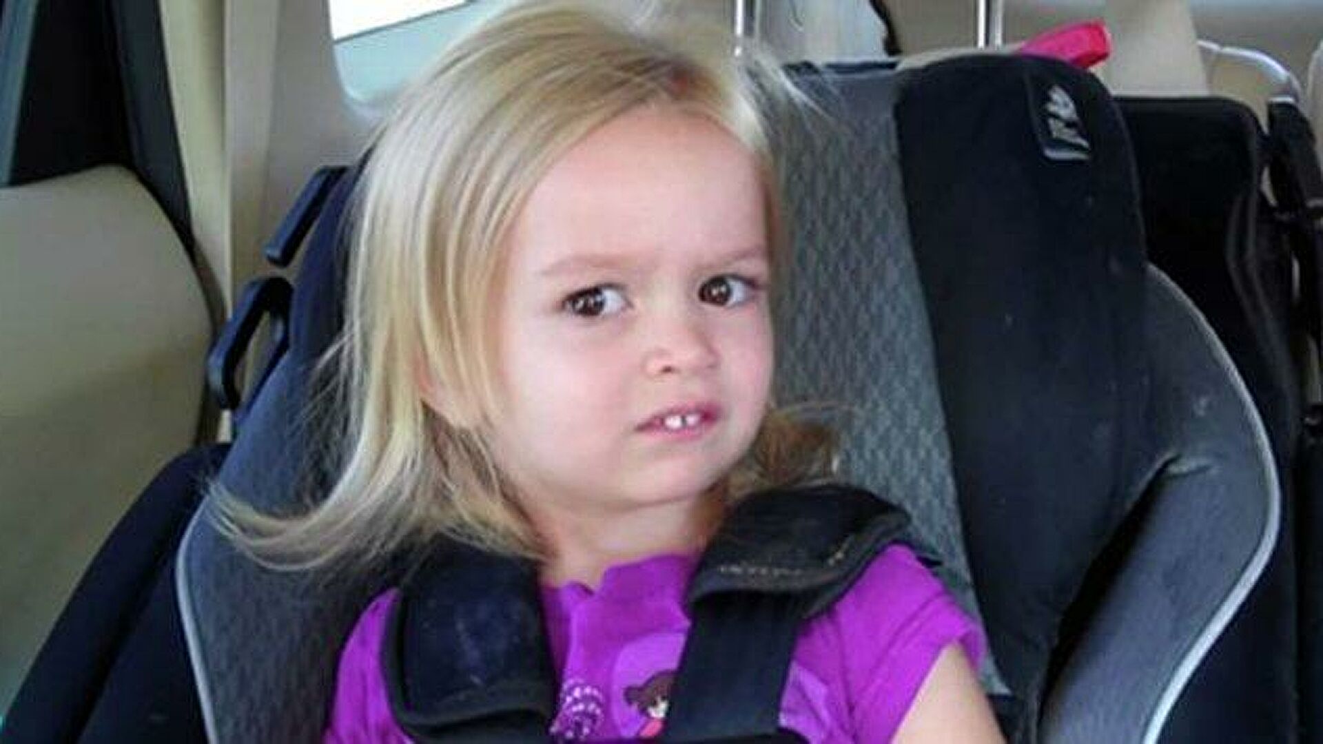 'Yan bakan Chloe' fotoğrafı NFT ile satışa çıkıyor