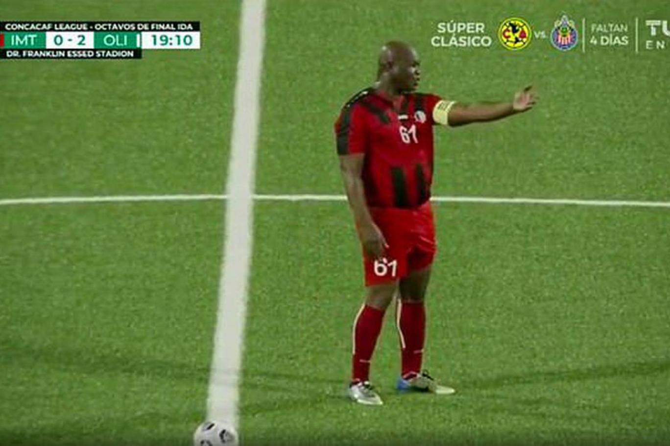 Devlet başkan yardımcısı maçta oynayınca iki takım ligden men edildi