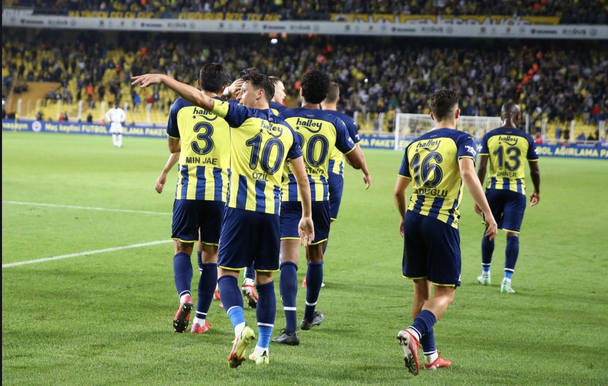 Olympiakos maçı öncesi Fenerbahçe'ye 6 müjde!